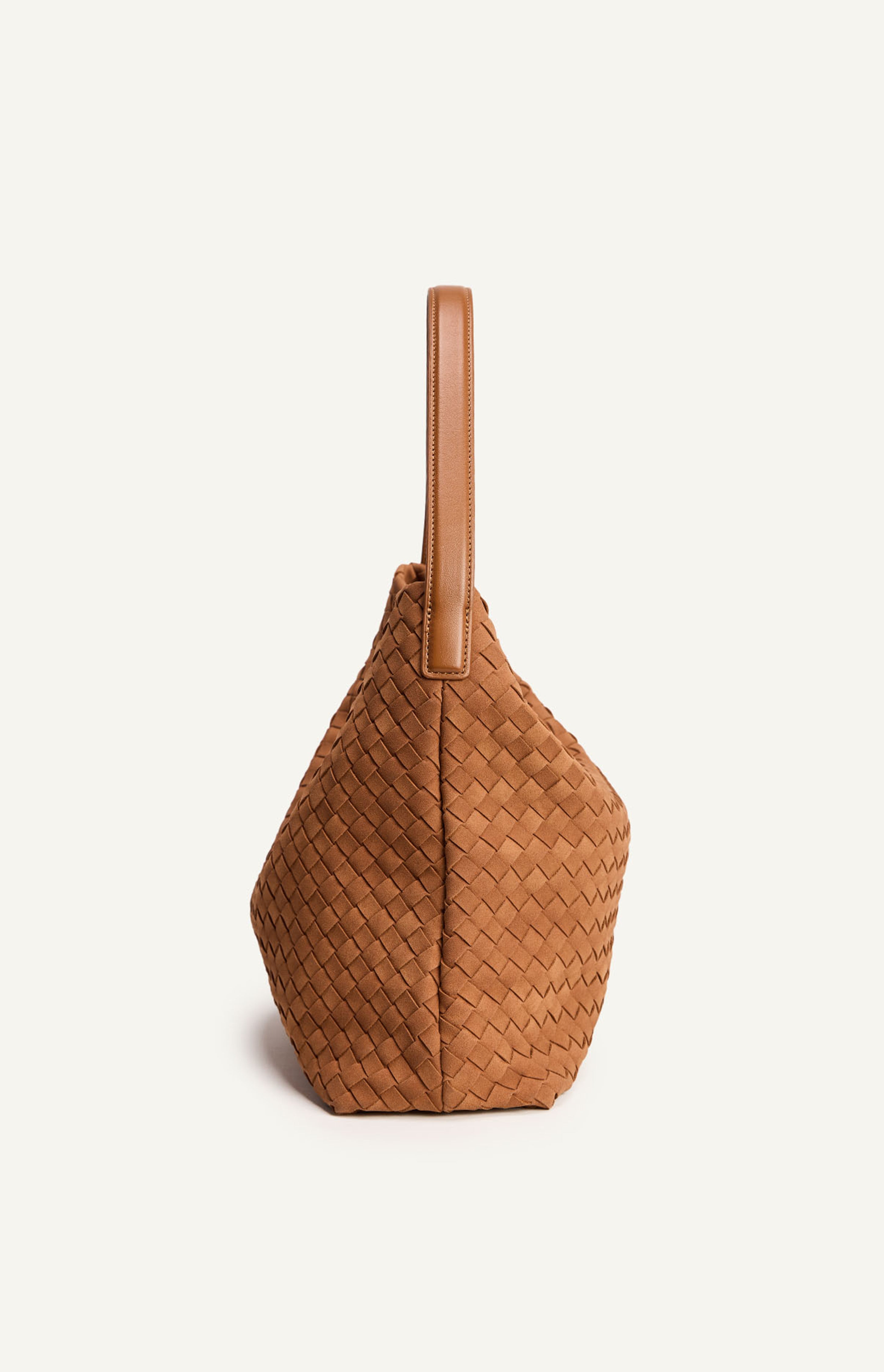 ARIA SHOULDER BAG - CARAMEL