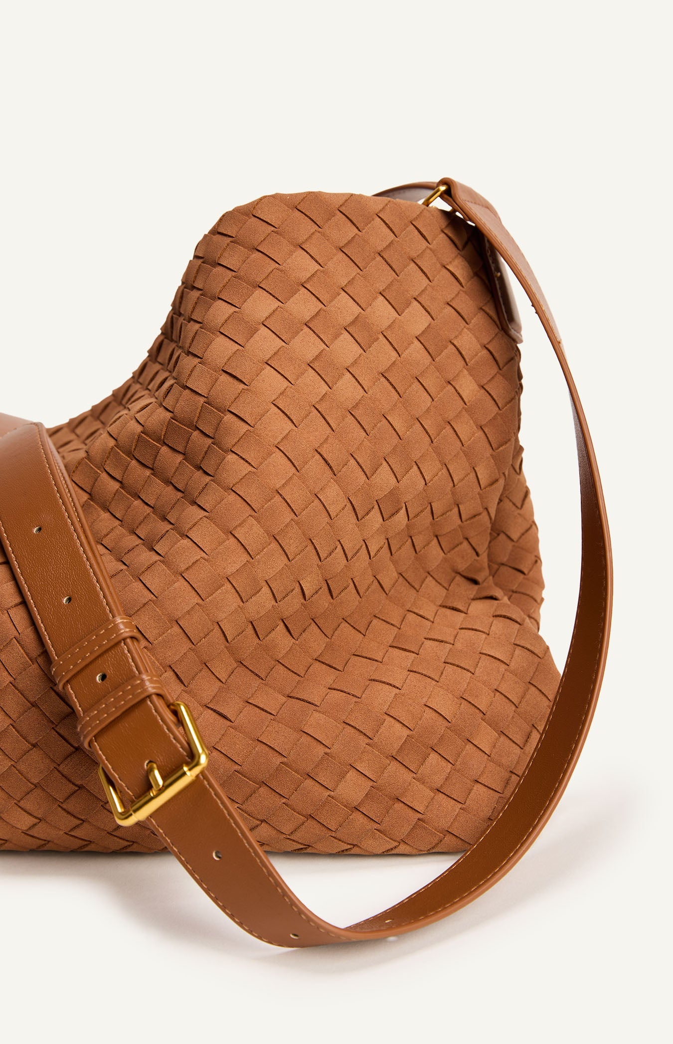 ARIA SHOULDER BAG - CARAMEL