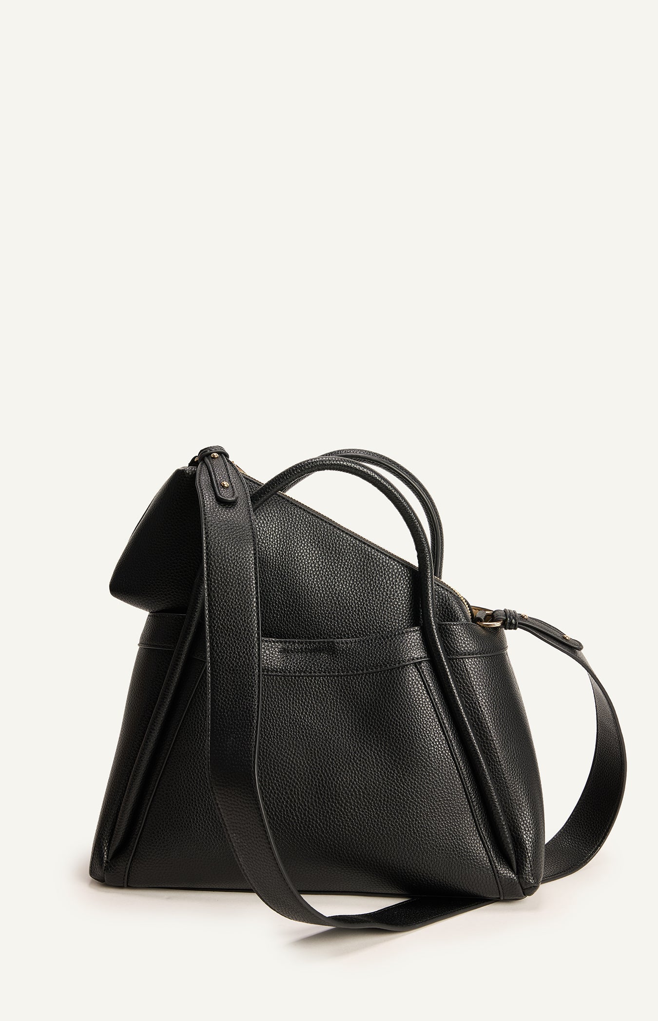 ARIANA HANDLE BAG – BLACK