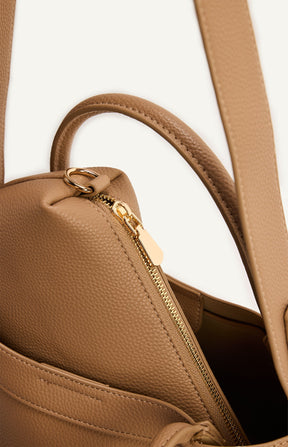 ARIANA HANDLE BAG – MOCHA MOUSSE