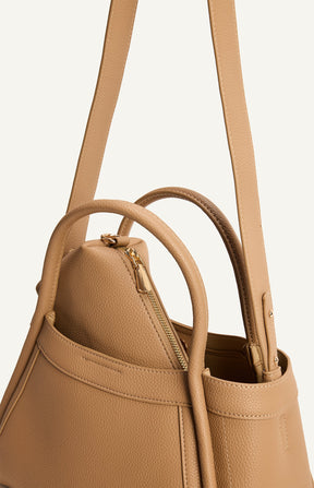 ARIANA HANDLE BAG – MOCHA MOUSSE