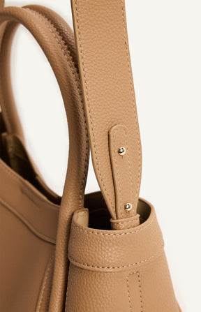 ARIANA HANDLE BAG – MOCHA MOUSSE