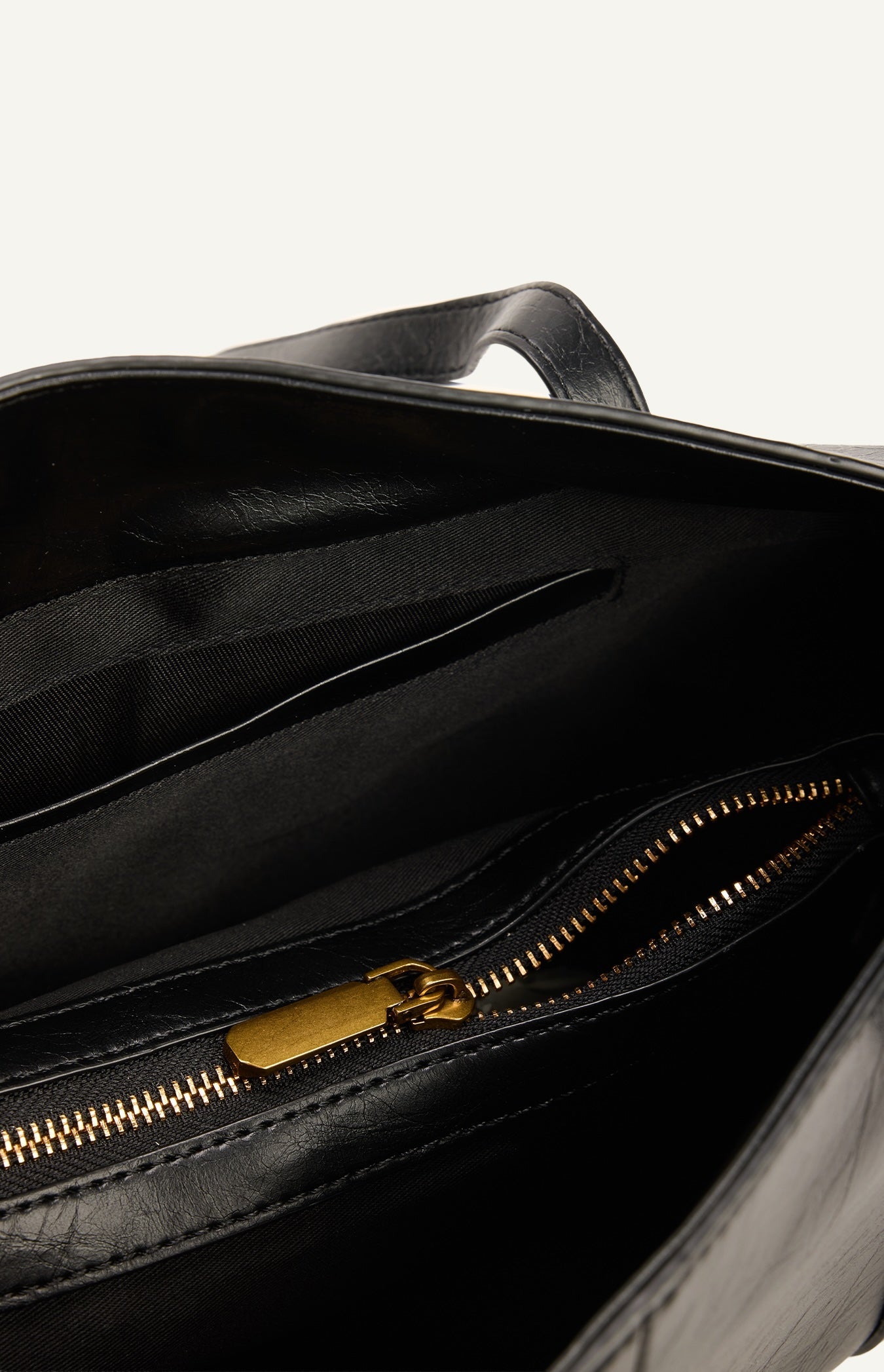 MILA SHOULDER BAG – BLACK